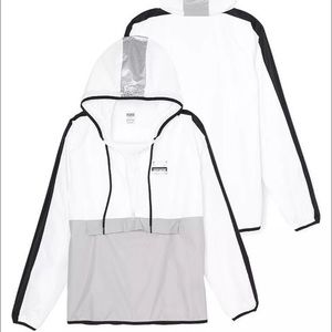 ☁️PINK VS white trendy windbreaker☁️